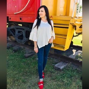 Fantastic Fawn ivory soft ribbed loose fit flutter sleeve top S